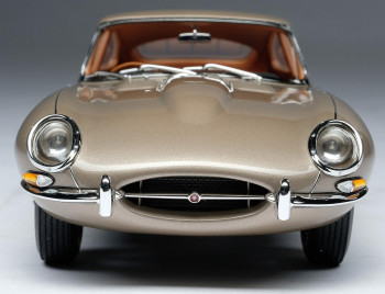 Jaguar_E-Type_1961_7